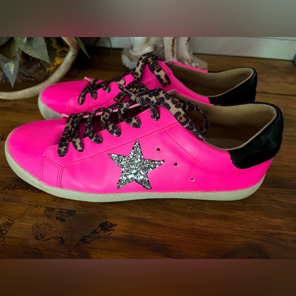 Mi.iM Pink and Black Sneakers with Leopard Laces